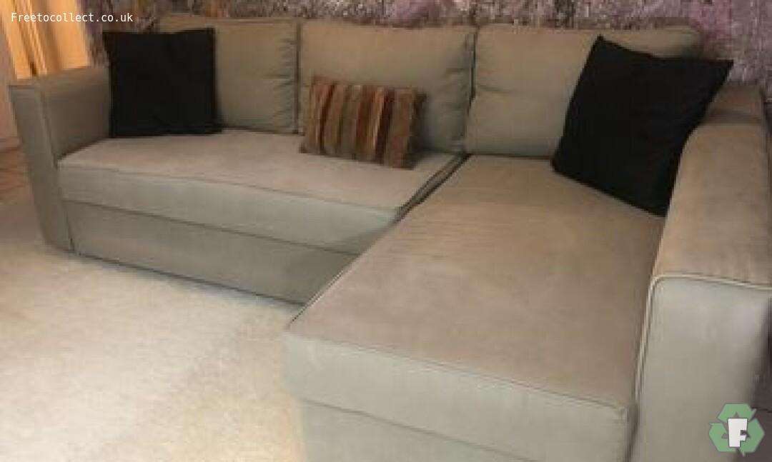 Nice couch  at www.freetocollect.co.uk